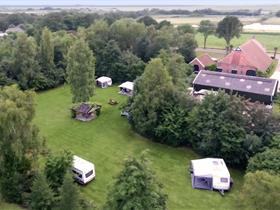 Camping De Kleine Heerlijkheid in Kropswolde