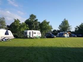 Camping Biej de Vogel in Montfort
