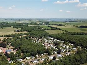 Camping De Wite Burch in Bakhuizen