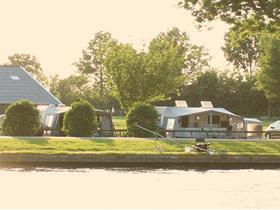 Camping Onder De Heerenbrug in Giethoorn