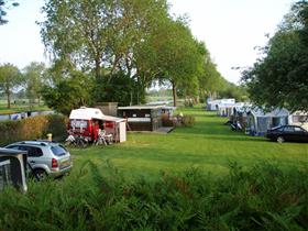Camping Onder De Heerenbrug in Giethoorn