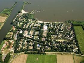 Camping Bergumermeer in Sumar