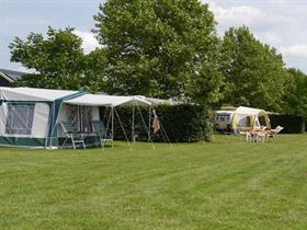 Camping De Hartjens in Azewijn