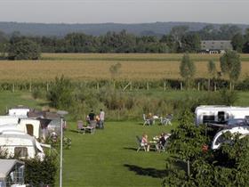 Camping De Hartjens in Azewijn