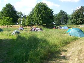 Camping Werk aan de Korte Uitweg in Tull en 't Waal