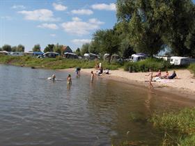 Camping De Grote Altena in Oosterhout