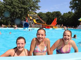 Camping Bosbad Hoeven in Hoeven