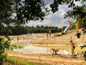 Camping De Berenkuil in Grolloo