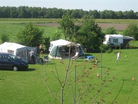 Camping De Tuinfluiter in Hijken